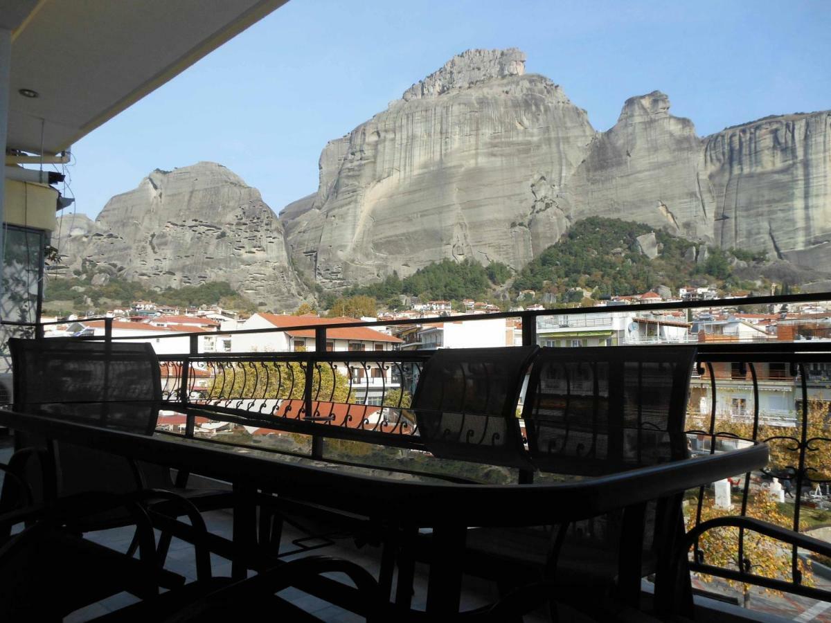 Meteora Panorama At The City Center Kalambaka Exterior photo